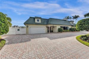 5520 Bayview Dr, Fort Lauderdale, FL 33308, Sold 01/27/23