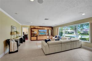 5520 Bayview Dr, Fort Lauderdale, FL 33308, Sold 01/27/23