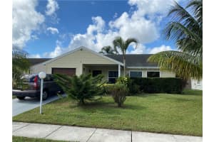 7810  Ridgewood Dr, Lake Worth Beach, FL 33467 Sold 03/01/23