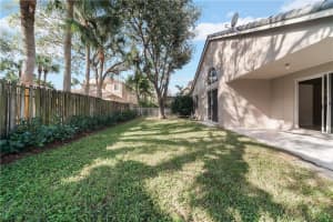 6352 NW 78th Dr, Parkland, FL 33067 Sold 03/10/23