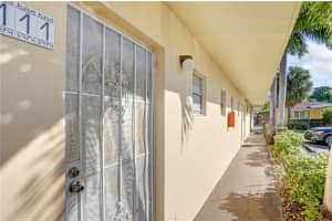 2815 NE 201st Ter   L111, Aventura, FL 33180 Sold 01/03/23
