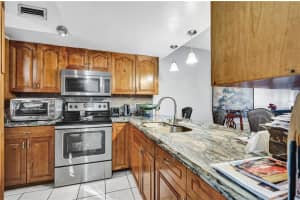 2815 NE 201st Ter   L111, Aventura, FL 33180 Sold 01/03/23
