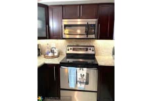 704 SE 2nd Ave, Deerfield Beach, FL 33441, Sold 05/16/23