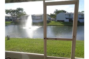 829  Crystal Lake Dr, Deerfield Beach, FL 33064 Sold 03/30/23