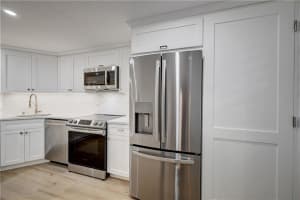 615 N Riverside Dr, Pompano Beach, FL 33062, Sold 01/31/23