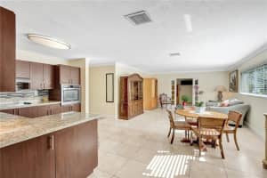 2041 NE 30th St, Fort Lauderdale, FL 33306 Sold 02/17/23