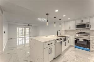 441 SE 3rd St, Dania Beach, FL 33004, Sold 03/03/23