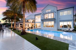 1924  Sunrise Key Blvd, Fort Lauderdale, FL 33304 Sold 05/22/23