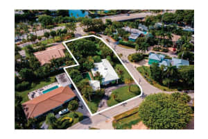 1626 E Lake Dr, Fort Lauderdale, FL 33316 Sold 04/26/23