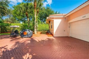 6269 NW 78th Mnr, Parkland, FL 33067 Sold 06/09/23