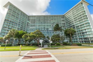 333 NE 21st Ave, Deerfield Beach, FL 33441, Sold 02/27/23