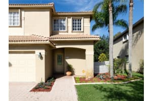 100 SW 206th Ave, Pembroke Pines, FL 33029, Sold 01/12/23