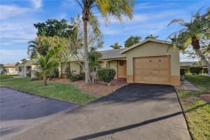 10504 NW 80th Ct, Tamarac, FL 33321 Sold 01/09/23