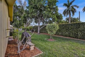 10504 NW 80th Ct, Tamarac, FL 33321 Sold 01/09/23