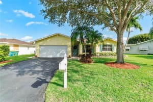 8230 NW 98th Ave, Tamarac, FL 33321 Sold 03/17/23