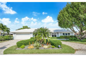 48  FORT ROYAL ISLE, Fort Lauderdale, FL 33308 Sold 03/01/23