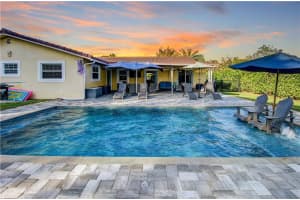 10540 NW 43rd Ct, Coral Springs, FL 33065 Sold 01/12/23