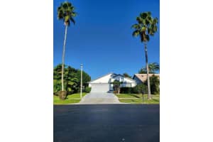 12661  White Coral Drive, Wellington, FL 33414 Sold 02/17/23