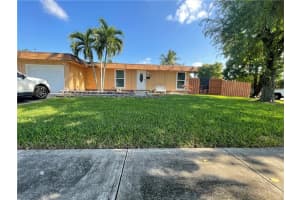 7822 NW 68th Ter, Tamarac, FL 33321 Sold 01/30/23