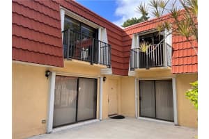 9946 NW 6th Ct   9946, Plantation, FL 33324 Sold 03/02/23