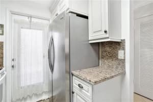 400 SE 10th St, Deerfield Beach, FL 33441, Sold 03/22/23