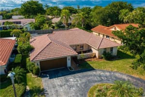872 NW 108th Ln, Coral Springs, FL 33071 Sold 02/15/23