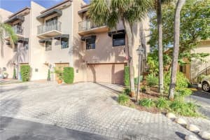 3000 NE 8th Ter   B-5, Oakland Park, FL 33334 Sold 04/26/23