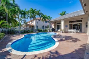 948  Crestview Cir, Weston, FL 33327 Sold 05/08/23