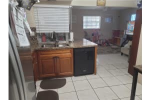 3184 NW 42nd St, Lauderdale Lakes, FL 33309 Sold 03/13/23
