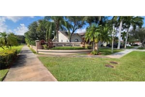 4345 SW 74 Way, Davie, FL 33314 Sold 06/12/23