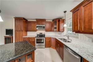 211 S Hollybrook Dr   106, Pembroke Pines, FL 33025 Sold 01/27/23