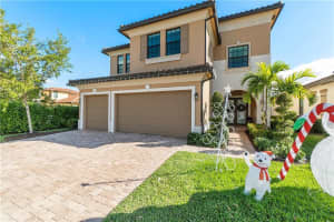 8760 E Baypoint, Parkland, FL 33076 Sold 02/16/23
