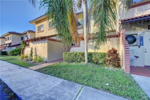 8817 NW 48th St, Sunrise, FL 33351, Sold 02/07/23