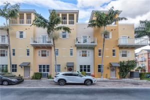 2330  Vintage Dr, Lighthouse Point, FL 33064 Sold 02/14/23