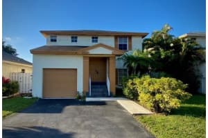 5912  Woodland Point Pl, Tamarac, FL 33319 Sold 06/09/23