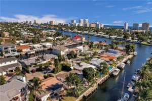 2706 Se 14th St Pompano Beach, FL 33062 Sold 03/16/23