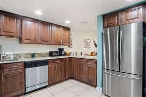 527 NW 97th Ave, Plantation, FL 33324, Sold 02/03/23