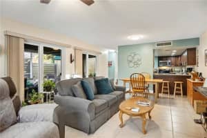 527 NW 97th Ave, Plantation, FL 33324, Sold 02/03/23