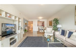 3330 NE 190th St   917, Aventura, FL 33180 Sold 02/22/23