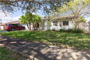 10203 49th Pl, Cooper City, Florida 33328