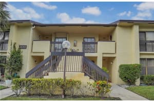 2043 SW 15th St   205, Deerfield Beach, FL 33442 Sold 02/16/23