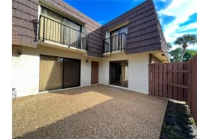 5484 Nw 59th Pl Tamarac, FL 33319 Sold 01/19/23