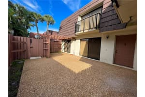 5484 Nw 59th Pl Tamarac, FL 33319 Sold 01/19/23