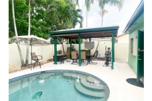 1908 SW 84th Ter, North Lauderdale, FL 33068 Sold 01/12/23