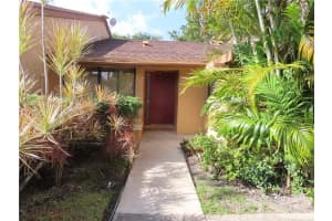 925 Nw 79th Ter Plantation, FL 33324 Sold 02/17/23
