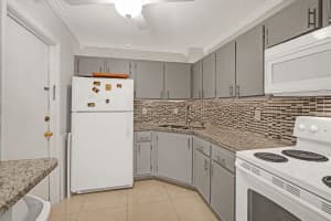 649 W Oakland Park Blvd, Wilton Manors, FL 33311, Sold 02/13/23