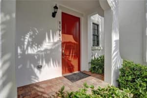 11751 SW 13th Ct, Pembroke Pines, FL 33025 Sold 02/14/23