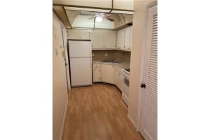 649 W Oakland Park Blvd, Wilton Manors, FL 33311, Sold 04/03/23