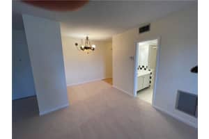 649 W Oakland Park Blvd, Wilton Manors, FL 33311, Sold 04/03/23