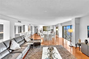 1800 Ne 114th St   809 North Miami, FL 33181 Sold 04/10/23